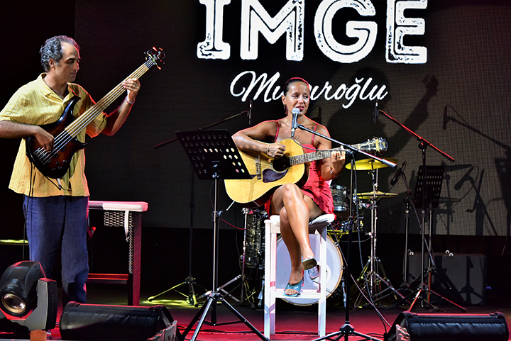 Azka yaz konserlerinde İmge Mıngıroğlu’ndan akustik gece