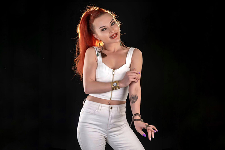 Rümeysa Ay, maxi single çalışmasıyla müzik dünyasına iddialı giriş yaptı