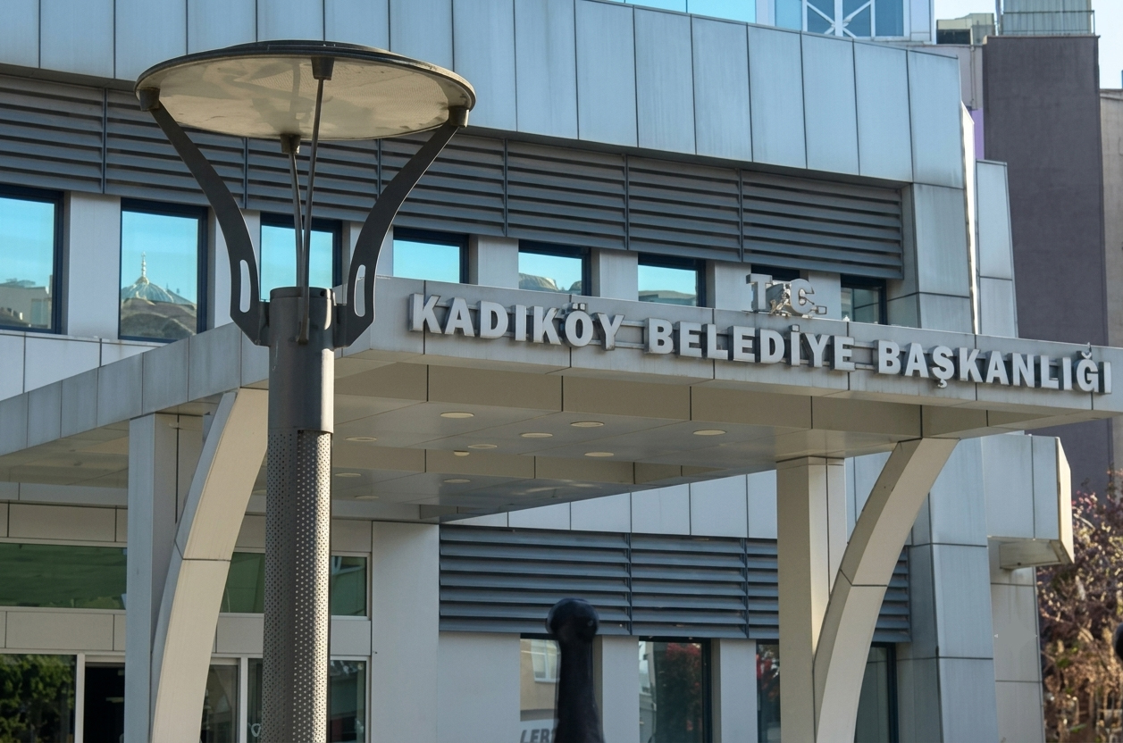 Dikkat... Kadıköy belediyesinden gelebilecek aramalara karşı önlemimi aldım, aradığınız "bana" artık ulaşılamıyor...