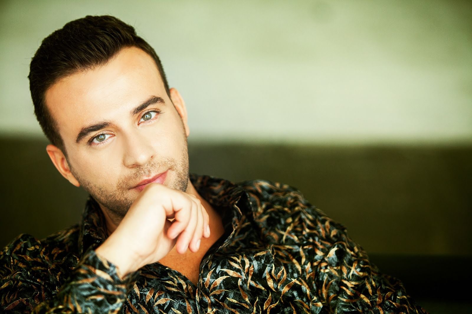 40 Yıllık Müzik Mirasına Ersin Güloğlu İmzası: “Nuranım Nuran” Yeniden Zirvede!