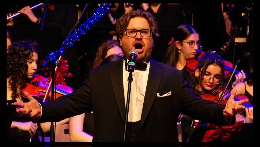 Dünyaca Ünlü Türk Opera Sanatçısı Tenör Sedat Can Öztoprak Operanın Kalbi Viyana'yı Fethetti